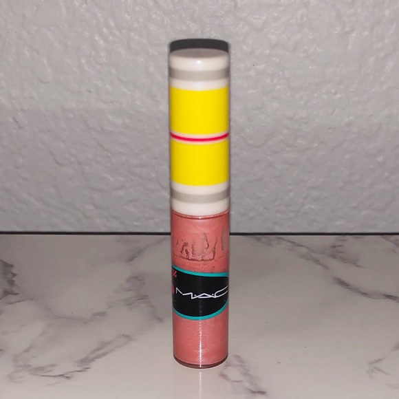 MAC Cosmetics Surf Baby Strange Potion lipglass - Picture 2 of 3